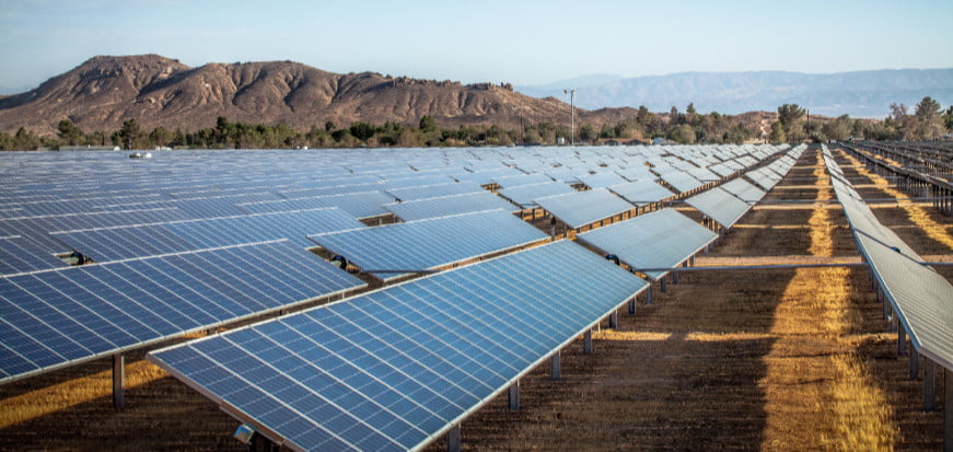 Industrial scale photovoltaic solar field installation